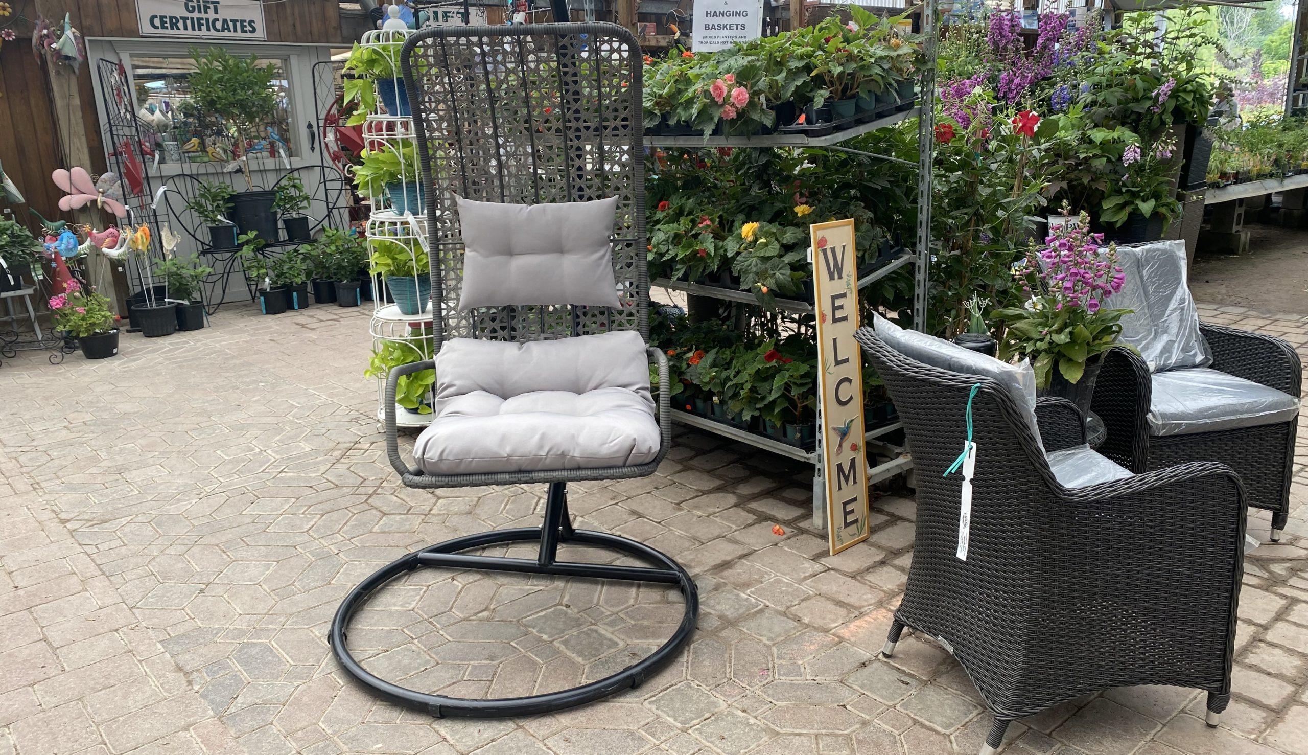 Hanging Patio Chair Yorkside 5 cropped